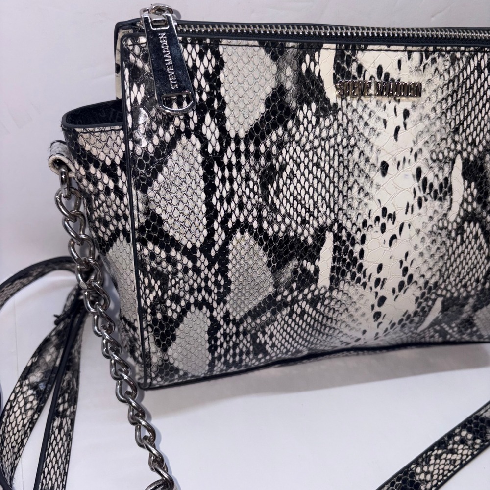 Crossbody Bag Blexi Womens Black White Snakeskin Steve Madden - Picture 2 of 14